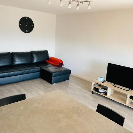 Tres Beau F3 Dans Residence Avec Piscine. * Fréjus