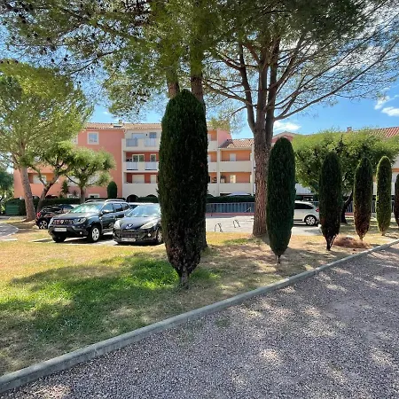Tres Beau F3 Dans Residence Avec Piscine. * Fréjus